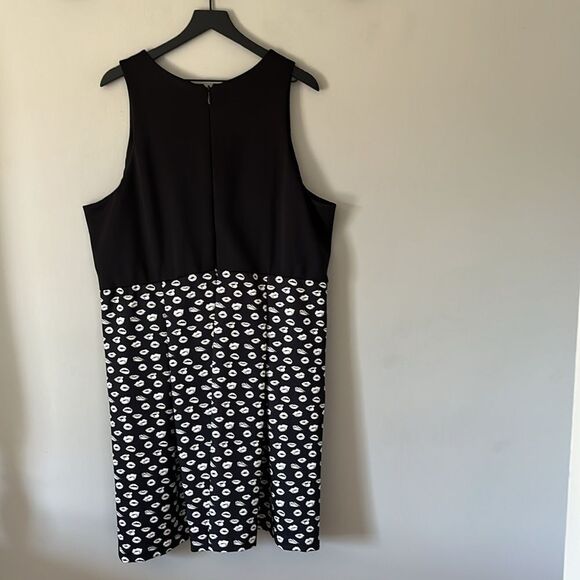 Hutch Anthropologie Black Scuba Dress Lip Print Hand Pockets Plus Size 2X - Picture 6 of 11